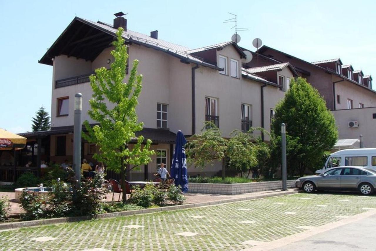 德尔米尼姆酒店 Ilidža 外观 照片