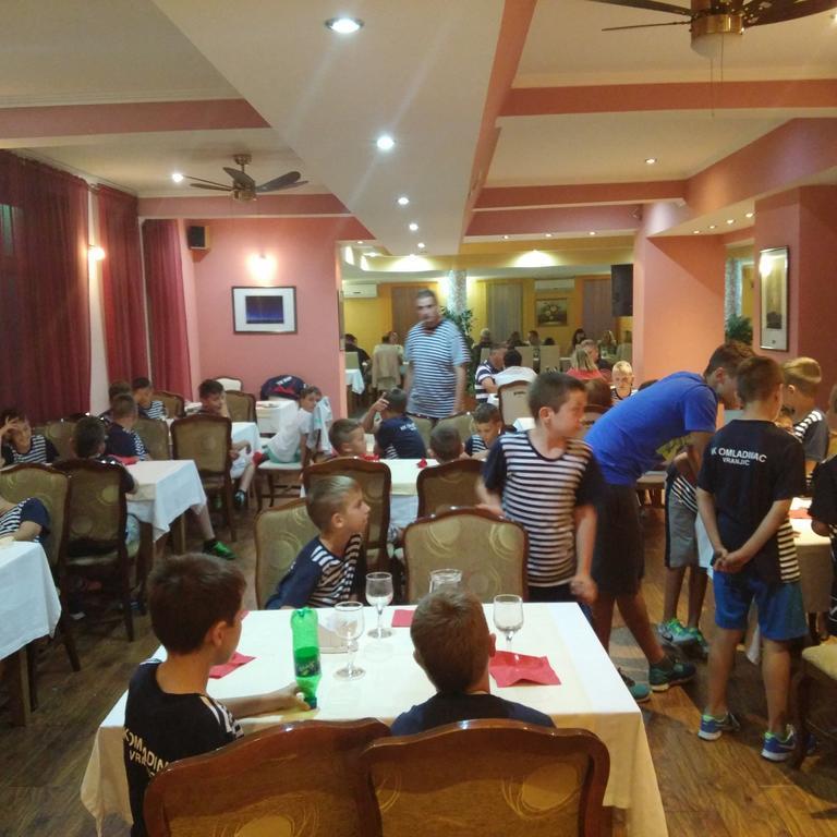 德尔米尼姆酒店 Ilidža 外观 照片